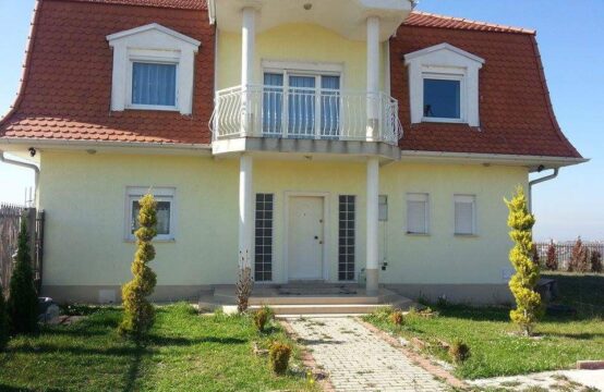 Shtëpi në lagjen Kolovicë-Prishtinë